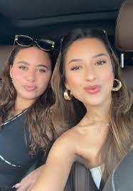 Jennifer Kotter's Instagram, Twitter & Facebook