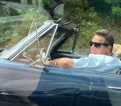 Cuomo cars propone in vendita. Andrew Cuomo New York Governor Spending More Time In Albany
