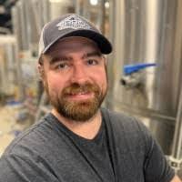 Eric Yon's Instagram, Twitter & Facebook