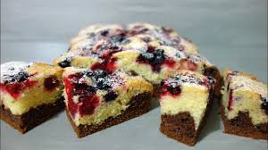 Przygotowanie dania placek z truskawkami. Pyszne Ciasto Z Owocami Mrozonymi Przepis Na Szybkie I Tanie Domowe Ciasto Ciasta Youtube