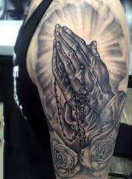 This realistic praying hands tattoo is an amazing art work in it's own right that doubles as premier cover up for an old, ineffective this is a beautiful praying hands tattoo in the sketch artwork style. Pin On Loko