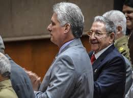Alientan al vandalismo, pero el pueblo cubano dio una respuesta de victoria que nos une más tras las manifestaciones y situaciones de saqueos y violencia que se vivieron en las últimas horas en cuba, el presidente de ese país, en declaraciones a la prensa, culpó al bloqueo, a los estados unidos y a las noticias falsas que circulan en redes sociales. Miguel Diaz Canel Cuban Government Nominates Candidate To Replace Castro As President The Independent The Independent