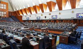 Sidang dewan rakyat pada pagi ini kecoh apabila ahli parlimen gombak, datuk seri mohamed azmin ali bekas perdana menteri dr mahathir mohamad hari ini 'menyindir' ahli parlimen pekan, najib razak ketika. Malaysiakini Hanya 80 Mp Dibenarkan Sertai Sidang Dewan Rakyat Pada Satu Masa