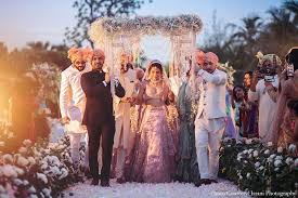 Sonaakshi Raaj And Nikhil Merani Celebrity Wedding Weddingsutra In 2020 Celebrity Weddings Destination Wedding Thailand Wedding