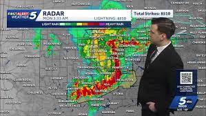 UPDATES: Winds reach triple digits as storms cause damage across Oklahoma