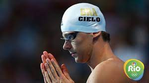 Foi considerado pela revista época um dos 100 brasileiros mais influentes do ano de 2009. Biografia De Cesar Cielo Nada Con Exceso