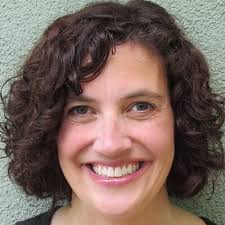 Essential Oil Diffuser Recipes: 100+ of the Best Aromatherapy Blends for  Your Home, Health, and Family: Amazon.co.uk: Pam Farley: 9781570673641:  Books