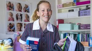 Le grand livre du mois nombre de pages: School Return Mental Health Alert As School Resumes After Tough Year Herald Sun
