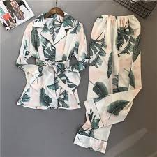 Lush floral bouquets created with a colorful fusion of paint and stitches. She Bougie Lush Floral Leaf Pattern Pj S Hellosis Com