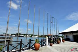 A,chin (guest) in the late 1970s, my mum and dad was a member of this club. Dining At The Royal Selangor Yacht Club Rsyc It S Open To The Public Pureglutton