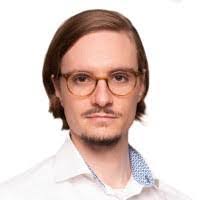 Erik Giron's Instagram, Twitter & Facebook