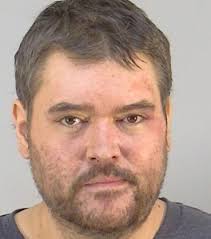 Man arrested after allegedly punching 7-Eleven employee in Leesburg