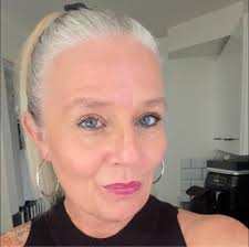 I'd really love to find my cousin, Ian J Barker, born in Birmingham in  1959. He was my mother's older brother's one and only son. Sadly my uncle's  marriage broke down meaning