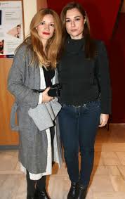 Η ιωάννα παππά είναι ηθοποιός. Iwanna Pappa Deite Thn Prwth Fora Me Foyskwmenh Koilitsa Gossip Athens Magazine