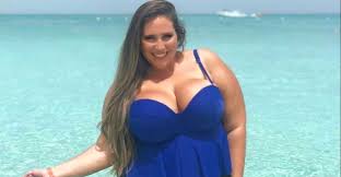 Mar tarrés comenzó como influencer de moda plus size y saltó a la fama por sus monólogos en villa carlos paz en el verano cordobés, resaltando mar tarrés es salteña pero vive desde hace años en córdoba y su gran pico de fama se dio cuando se postuló a la chica del verano en la villa turística. Mar Tarres Estafada Por Su Ex Pareja Vivi Un Infierno Diario Jornada