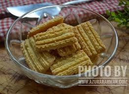 Resepi kuih semperit untuk juadah di hari raya. Cerita Kak Z Biskut Semperit Yang Laris