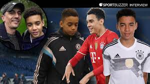 Z lotniska dojezdziesz rer z dwoma. Entdecker Von Jamal Musiala Uber Erste Schritte Die Dfb Entscheidung Und Die Chancen Beim Fc Bayern Sportbuzzer De