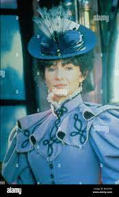 Mary steenburgen 1990 hi-res stock photography and images - Alamy