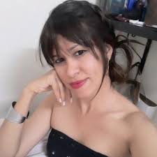 A veces las cosas suceden no de la manera que queremos o deseamos, surgen  de manera diferente, en circunstancias diferentes.