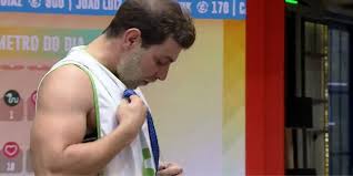 Explore tweets of caio afiune @afiunecaio on twitter. Bbb Caio Deixa Toalha Cair Mostra Demais E Internautas Comentam