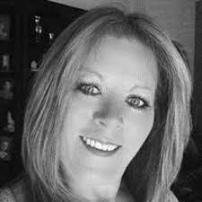 Kimberly Parker's Instagram, Twitter & Facebook