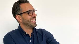 Chris Oakley's Instagram, Twitter & Facebook