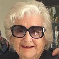 Shirley Sweat's Instagram, Twitter & Facebook