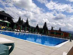 Iubitorii schiului pot ajunge cu masina in mai putin de 20 de minute la partia dotata cu cablu, din satul fundata, noua partie din bran, sau la poiana brasov. Pensiunea Cris Dorna Arini Vatra Dornei Impresii PÄƒreri RecomandÄƒri Pensiunea Cris Dorna Arini Amfostacolo Amfostacolo