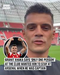 Warren Tuck's Instagram, Twitter & Facebook