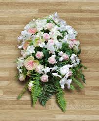 Send flowers online to italy: Flower Delivery To Italy Same Day Flower Delivery To Italy Italy Florist