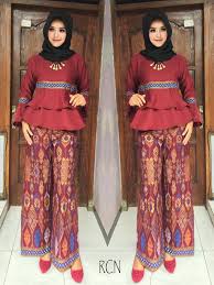 Jual grosiran baju tidur wanita harga murah bahan kaos yang nyaman dipakai. Baju Batik Setelan Celana