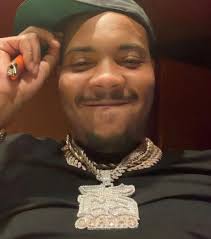 Ashleigh Prado (@AshleighPrado)