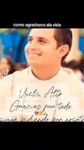 Efrain Campos (@efraincampos8)