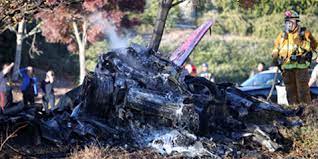 Moment of paul walker car crash caught on nearby security cam. Keanehan Kecelakaan Paul Walker Mencuat Kapanlagi Com