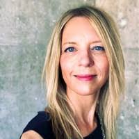 Jen Shields's Instagram, Twitter & Facebook