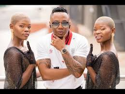 Q Twinz Feat Dj Tira Hamba Live Amp Performance Youtube