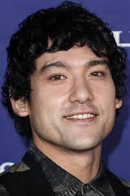 Full credits of "Too Much (TV Series)"