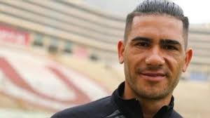 Dos santos, nacido en salto, uruguay llega al conjunto dirigido por héctor pity altamirano tras finalizar su préstamo con el universitario de deportes peruano donde marcó 15 goles. Universitario De Deportes Los Detalles Del Fichaje De Jonathan Dos Santos Al Queretaro Fichajes 2021 Liga 1 Rpp Noticias