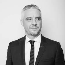 Black and white portrait series off IB-consultancy.