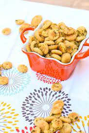 Seasoned Oyster Crackers Recipe With Video Recipe Seasoned Oyster Crackers Oyster Crackers Cracker Recipes