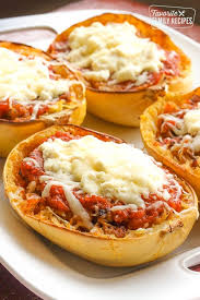 Spaghetti Squash Lasagna Is A Tasty Low Cal Solution To Your Favorite Italian Dinner Each Spa Spaghetti Squash Lasagna Spagetti Squash Recipes Marinara Recipe