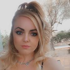 Can anyone recommend an awesome place to spend Christmas Eve and day? It  will be 2 adults and a 13 year old. Would love a beach bbq if possible.  Open to hotels,