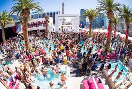 How Las Vegas Is Reinventing The Pool Party In 2020 Vegas Pool Party Las Vegas Pool Pool Party Las Vegas