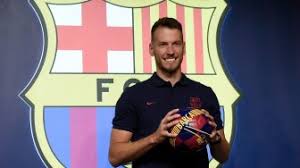 It is an animal in the form of stone lips, pepper tits, clove love, fog frog (2008). Bermain Di Stadion Camp Nou Ini Kesan Pertama Neto