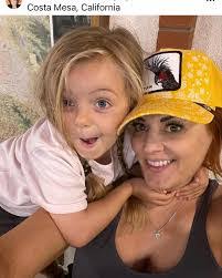 Carrie Paulsen's Instagram, Twitter & Facebook