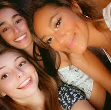 life update… we're engaged!! 💍