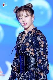 Jeongyeon Pucca Hair Twice Forever Girl Kpop Girls Bun Hairstyles