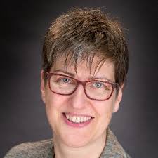 Lisa Peers (@lisapeers)