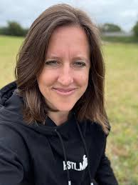 Escaping the office politics is one of the perks of having your own  business. 🥳 BUT it also means you don't have co-workers to bounce ideas  off of, to laugh with, to