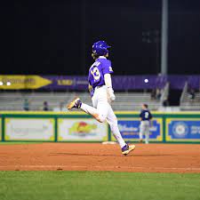 Jordan thompson lifts the trophy at the atp challenger tour event in. Emergence Of Jordan Thompson Proving To Be Potential Season Changing Rise For Lsu Baseball Sports Illustrated Lsu Tigers News Analysis And More